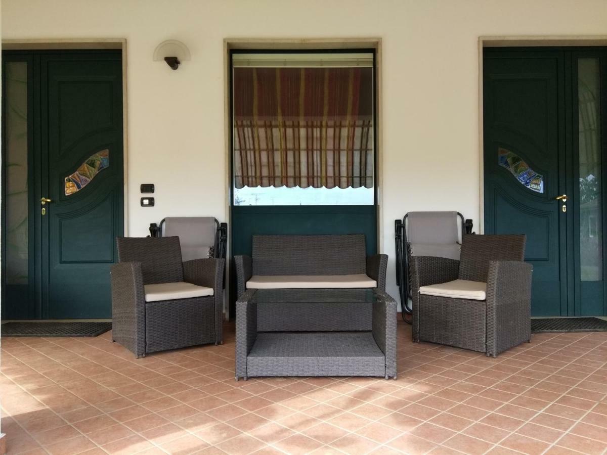Casa Silvia Apartment Padenghe sul Garda Exterior photo